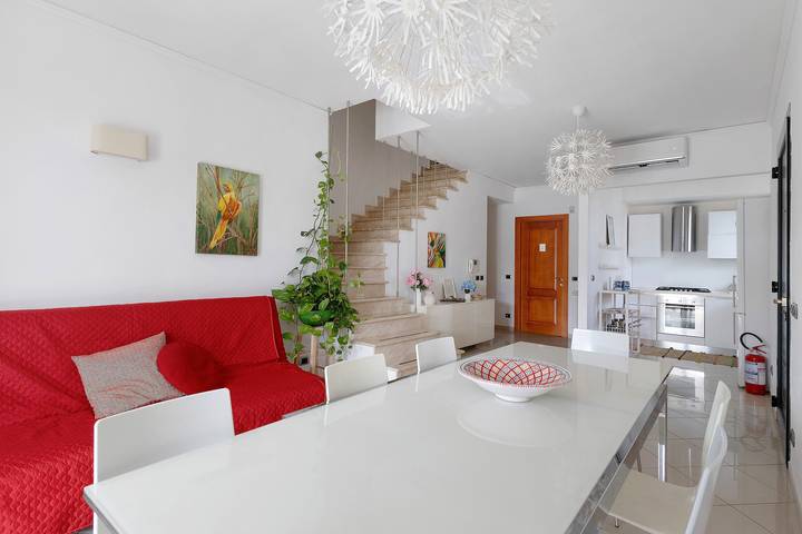 Ganze Wohnung, Ferienwohnung 'Venere in Villa' mit Gemeinschaftspool, Wlan und Klimaanlage in Marina di Ragusa, Ragusa