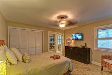 Vacation House for 18 Guests in Ozark Mountains, Lake of the Ozarks, Picture 1