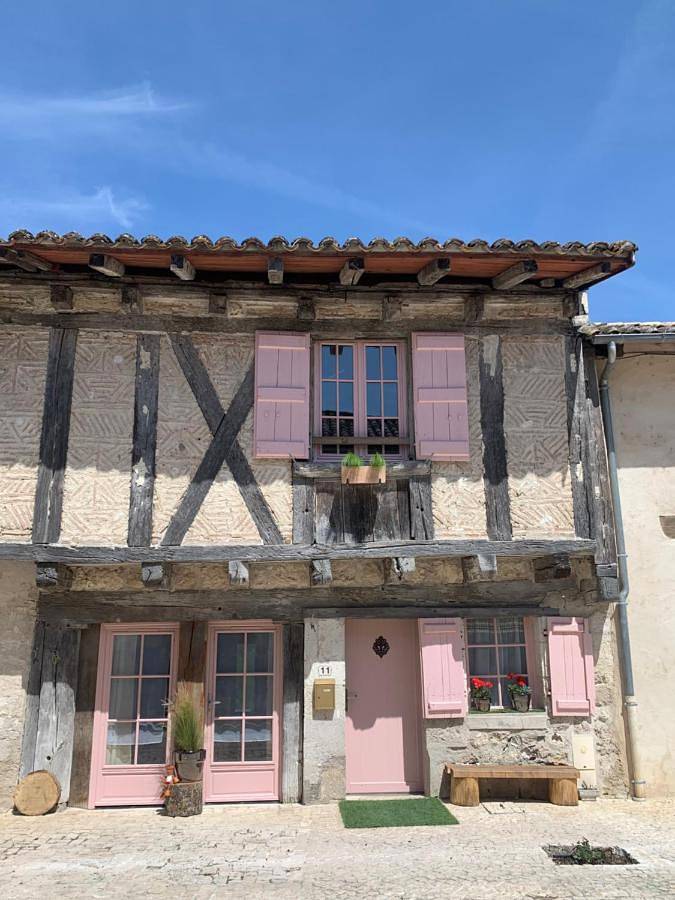 Gite Oranis, maison de charme au cœur du Quercy blanc! in Montjoi, Quercy
