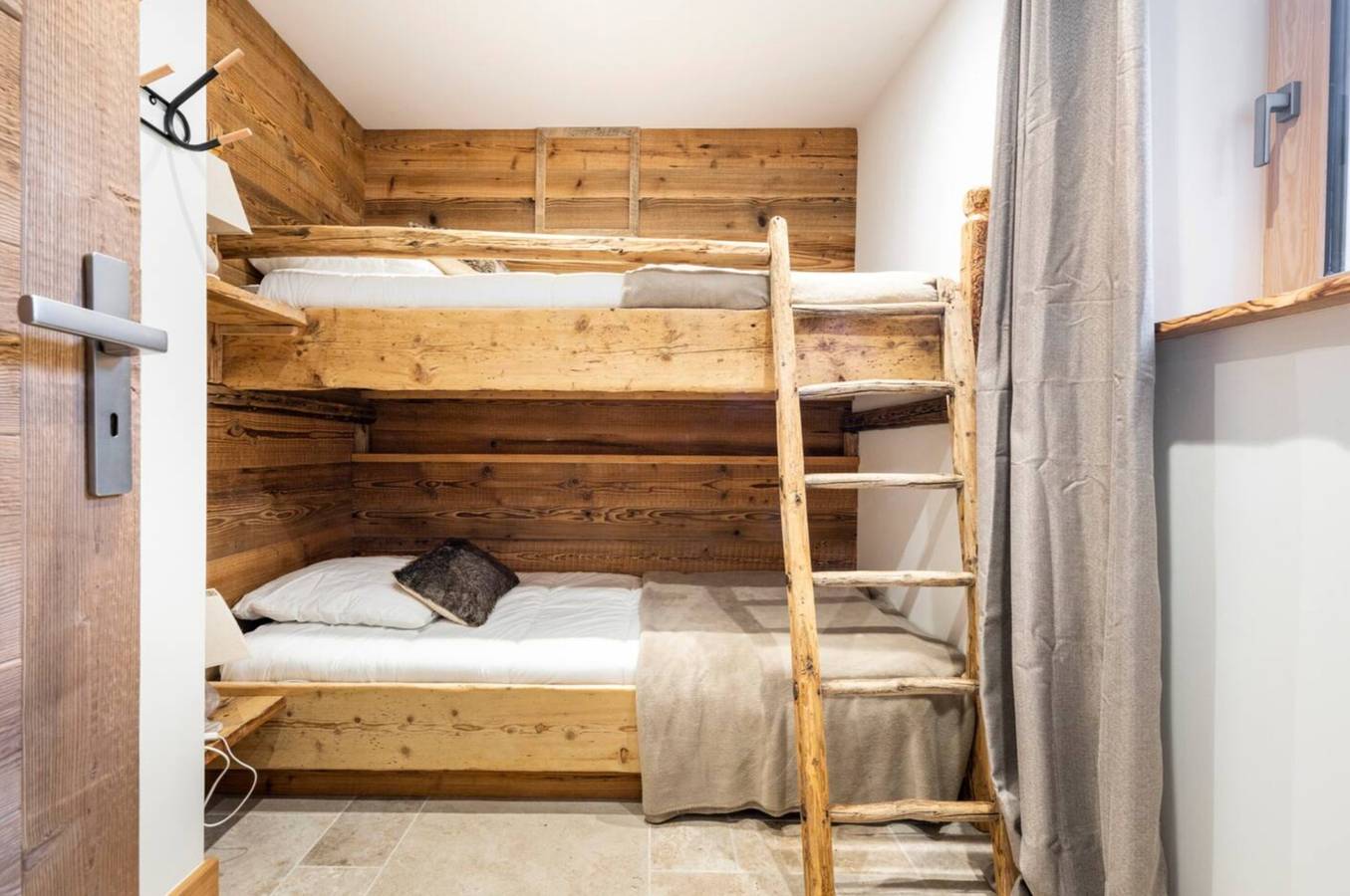 Ganze Wohnung, Ferienwohnung "Lodge Alouette" mit Pistenzugang, Privatem Balkon und Wlan in Champagny-en-Vanoise, Nationalpark Vanoise