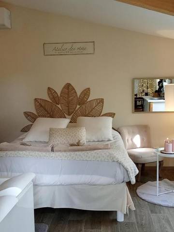 Gîte pour 2 personnes, avec jardin et jacuzzi à Beaune