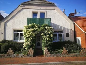 Ferienwohnung für 2 Personen, mit Sauna und Whirlpool, kinderfreundlich in Jemgum