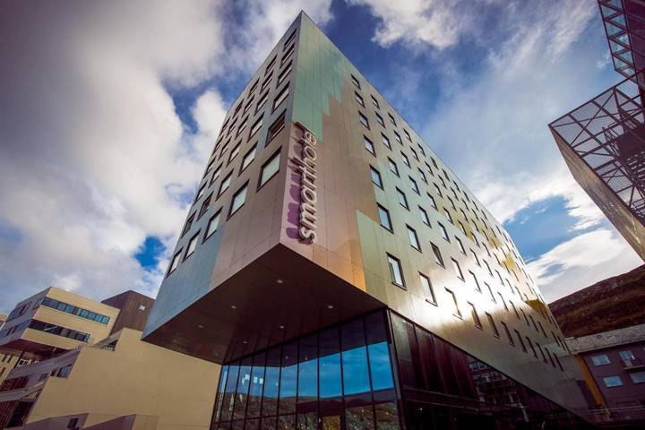 Hotel für 4 Personen, mit Ausblick - 1