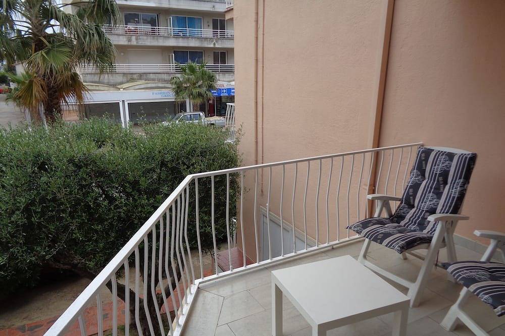 Apartamento entero, Vivienda cerca del centro del pueblo, /aire acondicionado in L' Estartit, Estartit