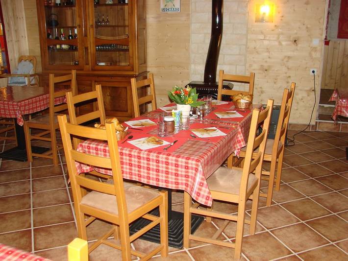 Chambre d’hôte pour 4 personnes, avec jardin dans l' Ain - 3