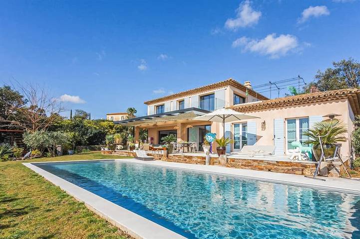 Location de vacances pour 8 personnes, avec terrasse dans Plage Guerrevieille Grimaud