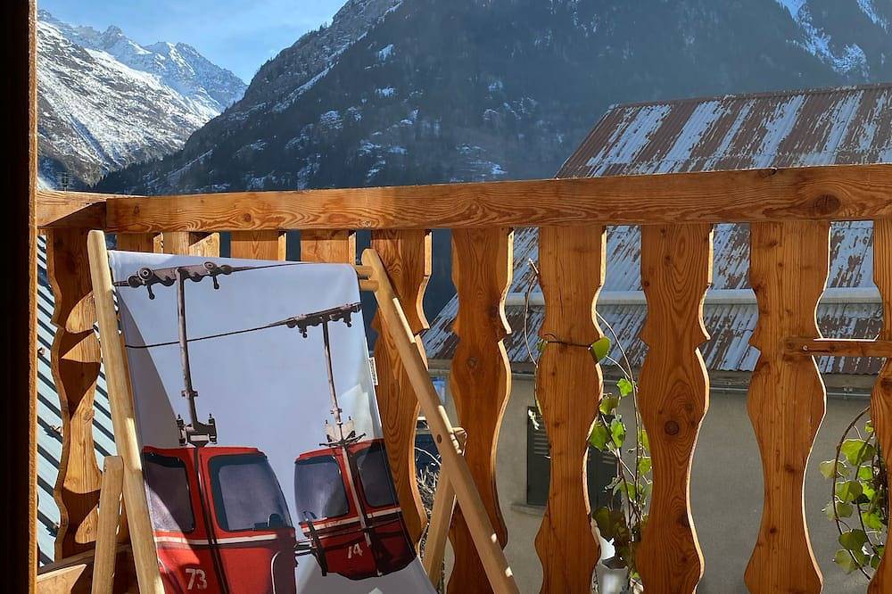 The 2 Alpes / Venosc, 10 pers. New with steam room, sauna, jacuzzi. in Vénosc, Les Deux Alpes