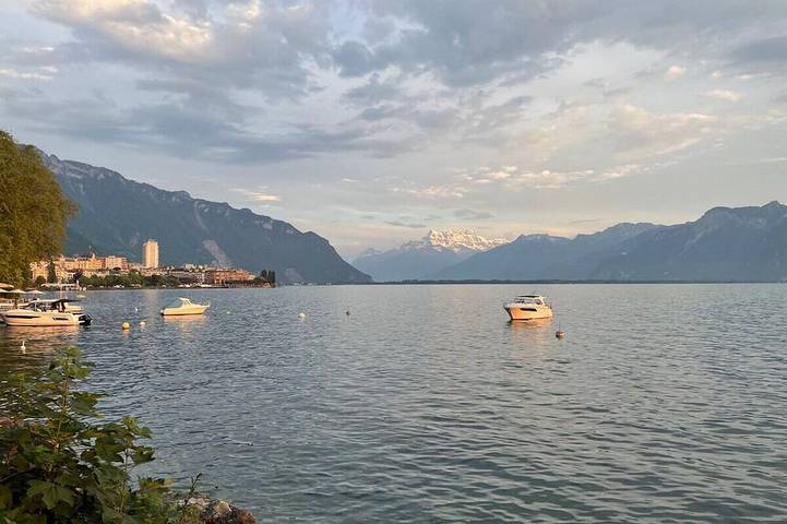 Ferienwohnung für 6 Personen, mit Garten und Whirlpool sowie Sauna und Pool in Waadt