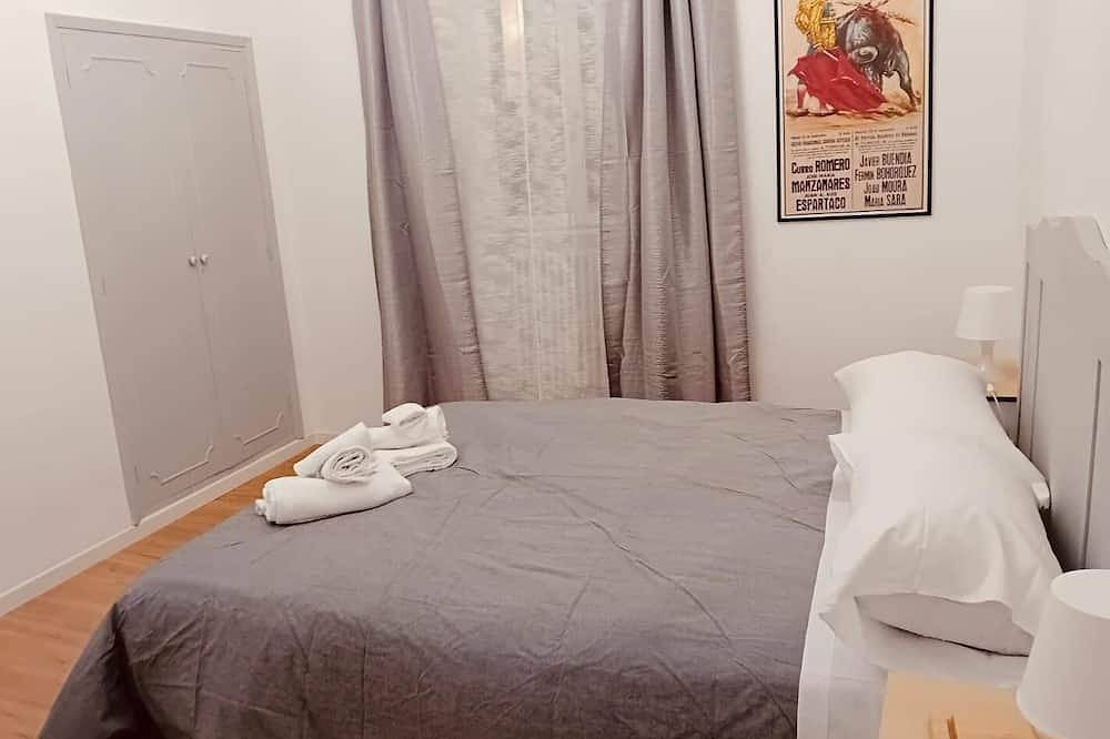 Entire apartment, Two Bedroom Apartment in Ascoli Piceno, Monti Sibillini National Park