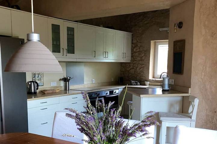 Gîte pour 12 personnes, avec piscine et jardin à Rians - 4