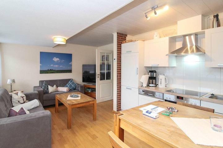 Ferienwohnung für 4 Personen, mit Balkon in Greetsiel, Krummhörn
