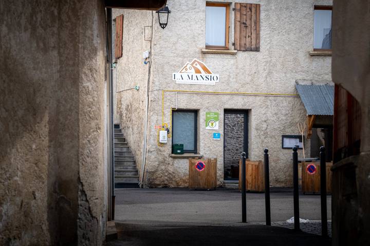 Gîte pour 50 personnes, avec jardin dans Les Deux Alpes - 2
