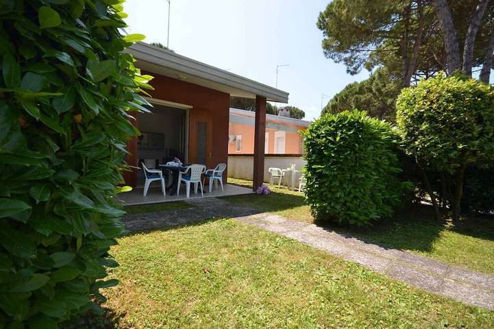 Ferienhaus für 6 Personen, mit Terrasse und Garten in Bibione - 4