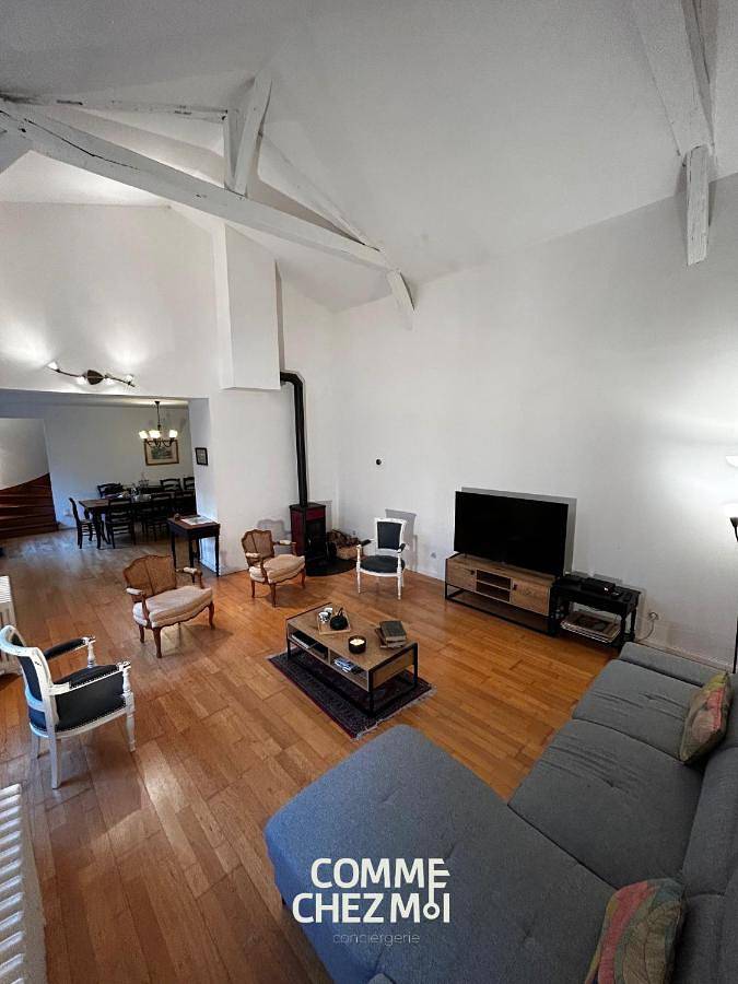 Location de vacances pour 12 personnes, avec vue ainsi que piscine et jardin, animaux acceptés à Louvemont - 4