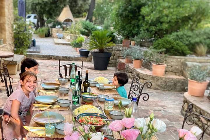 Gîte pour 10 personnes, avec jardin à Pélissanne - 4