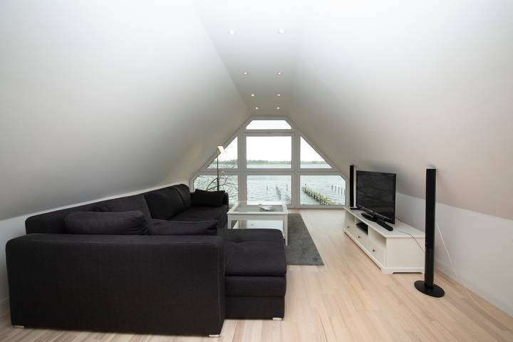 Ferienwohnung für 4 Personen, mit Ausblick und Terrasse sowie Garten und Sauna in Rabenkirchen-Faulück