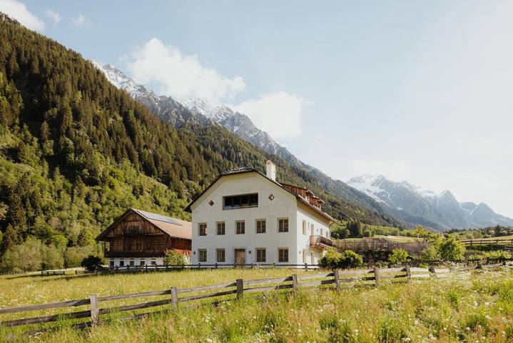 Ferienhaus für 8 Personen, mit Sauna und Ausblick sowie Garten
