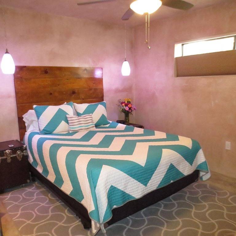 Ganze Wohnung, Hervorragende Lage im Herzen von Santa Fe im Herzen von Santa Fe-Decked Digs in Santa Fe, Santa Fe County