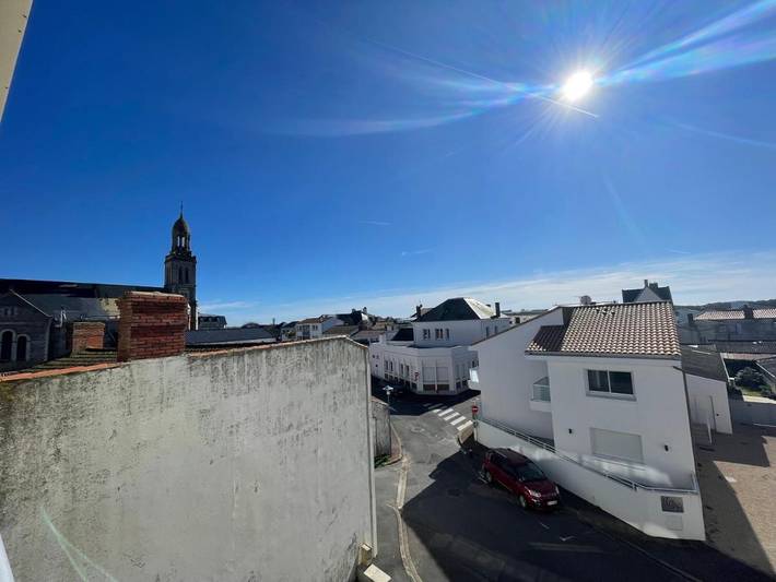 Gîte pour 4 personnes, avec balcon dans Office De Tourisme Du Pays De Saint Gilles Croix De Vie - 2