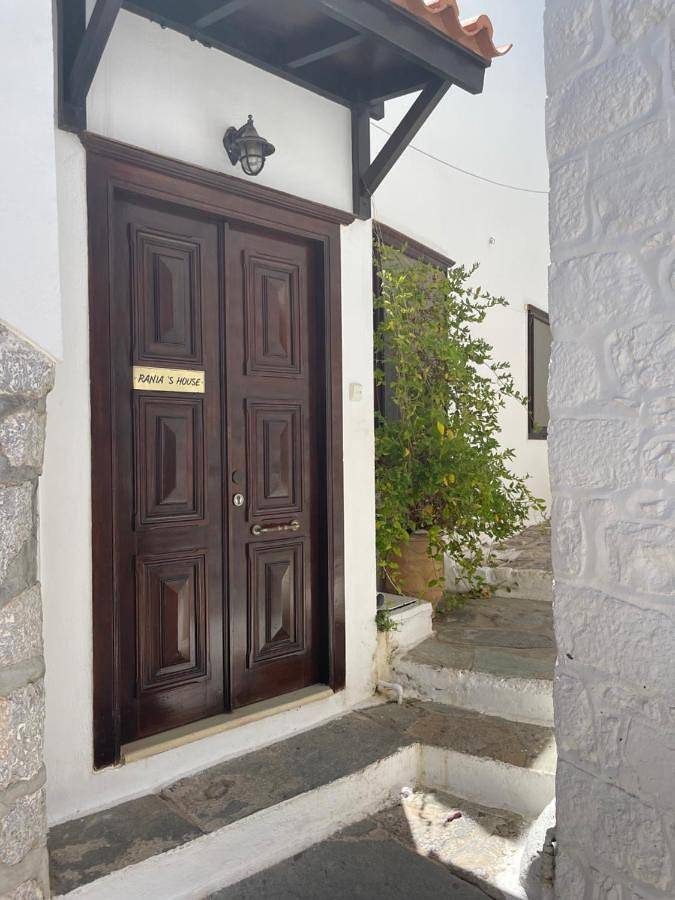 Casa de vacaciones para 6 personas, con vistas y terraza, Se admiten mascotas en Hidra