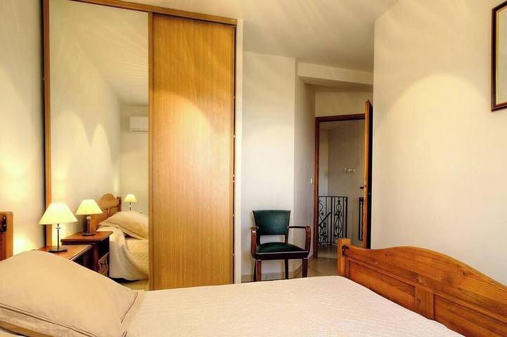 Casa Moriani - Poggio Mezzana in Poggio-Mezzana, Corte und Umgebung