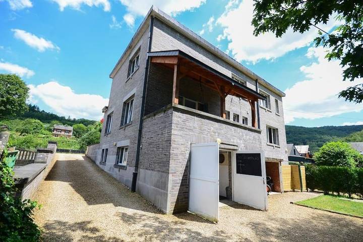 Gîte pour 5 personnes, avec vue et jardin, animaux acceptés à Bohan - 4