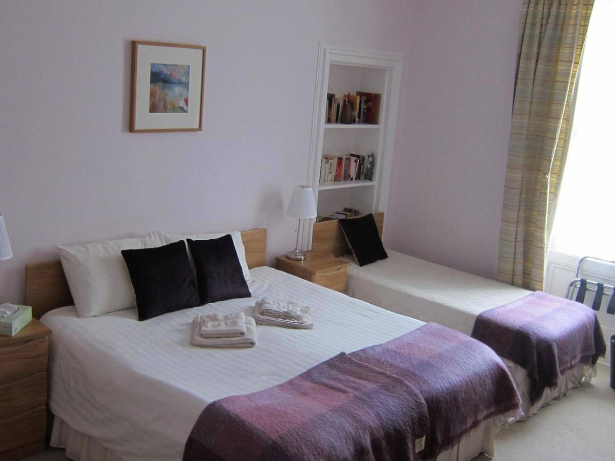 Bed and Breakfast for 3 people with view in Edinburgh, Edinburgh and Lothian