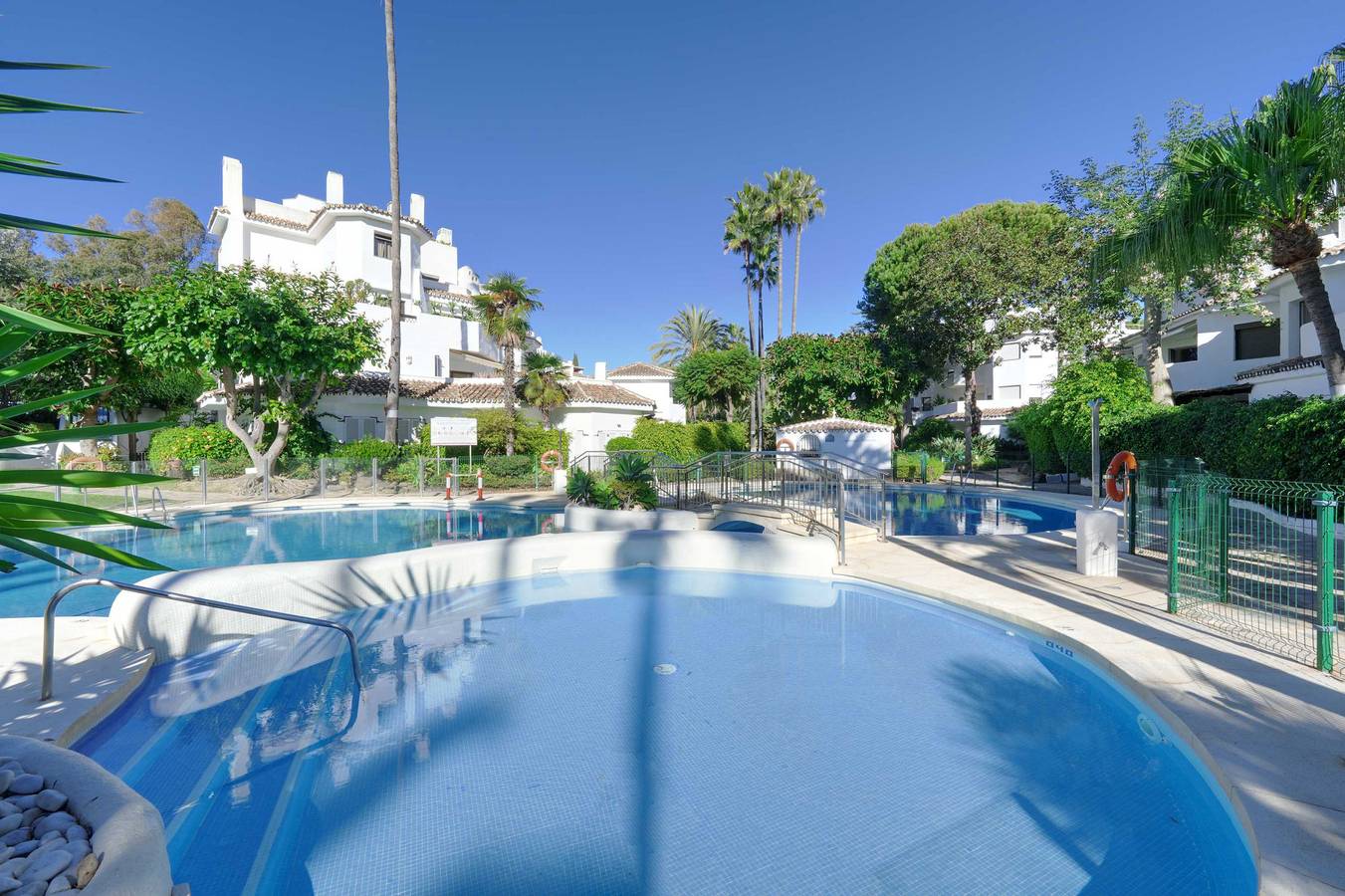 Entire apartment, 2045 Golden Beach Apartment – Steps from the Sea in Marbella East, Marbella