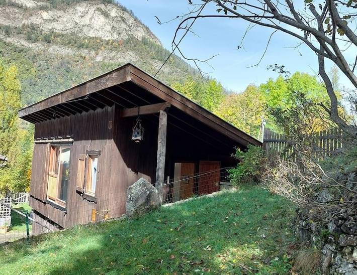 Gîte pour 3 personnes, avec Terrasse ainsi que Jardin et Vue à Colmars