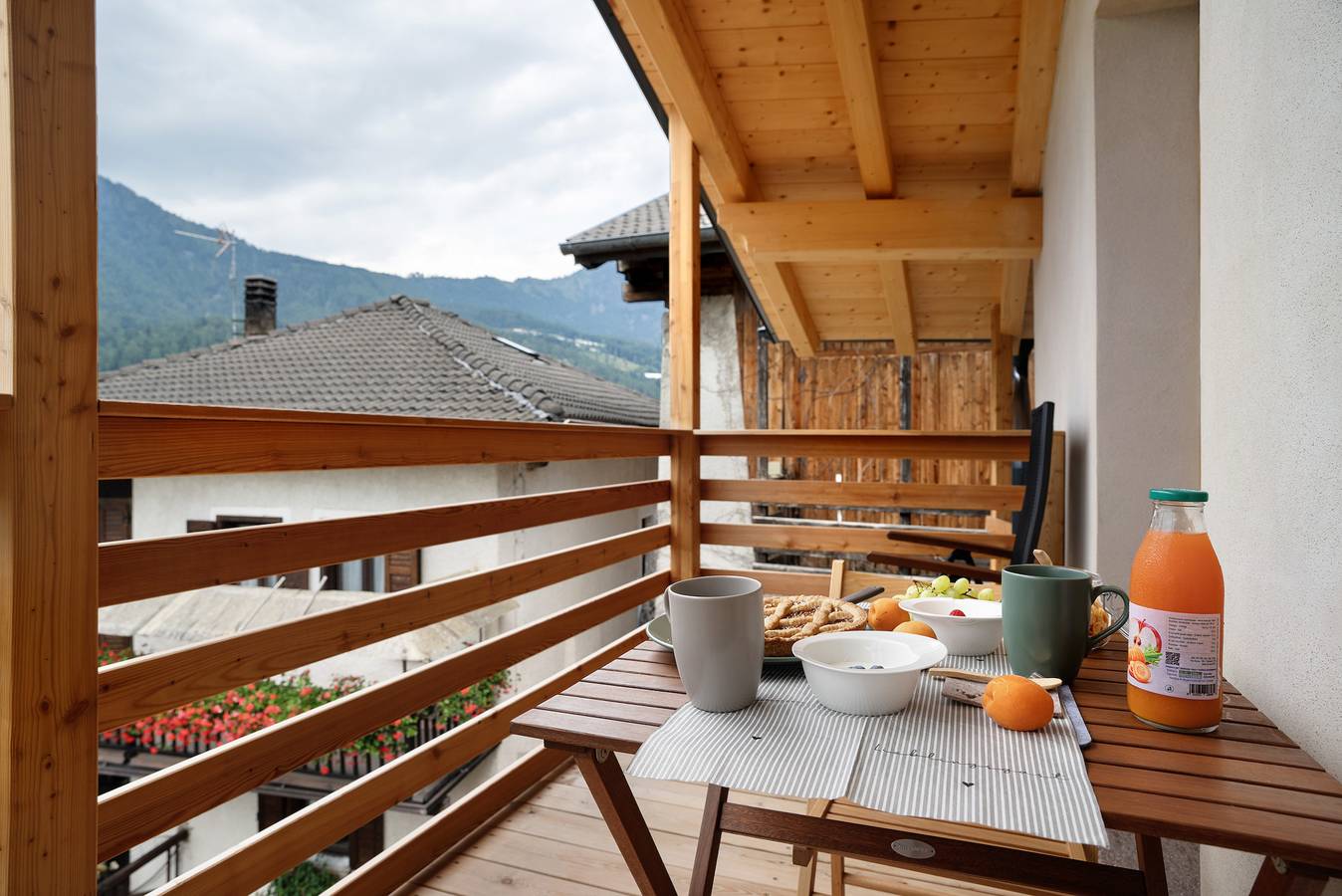 Chalet 'Bio Maso Nido Verde' con vistas a las montañas y balcón in Frassilongo, Valsugana