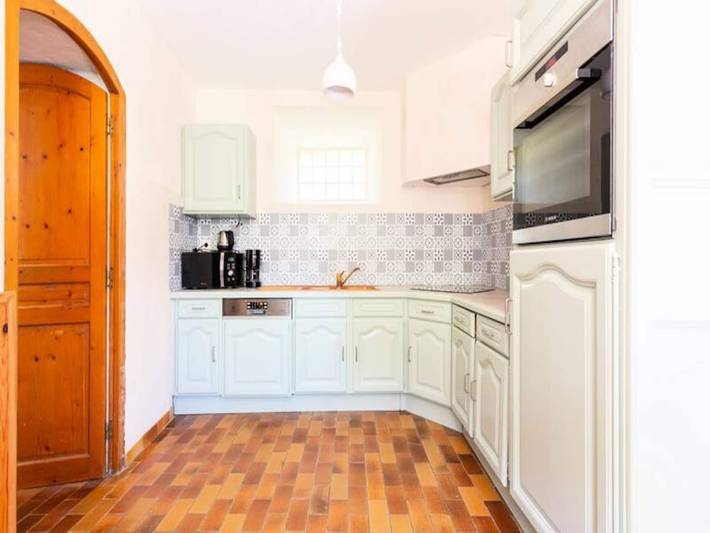 Gîte pour 10 personnes, avec terrasse et jardin à Avajan - 3