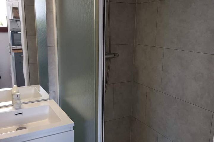 Location de vacances pour 4 personnes, avec piscine ainsi que terrasse et jardin, animaux acceptés dans Kerhillio - 4