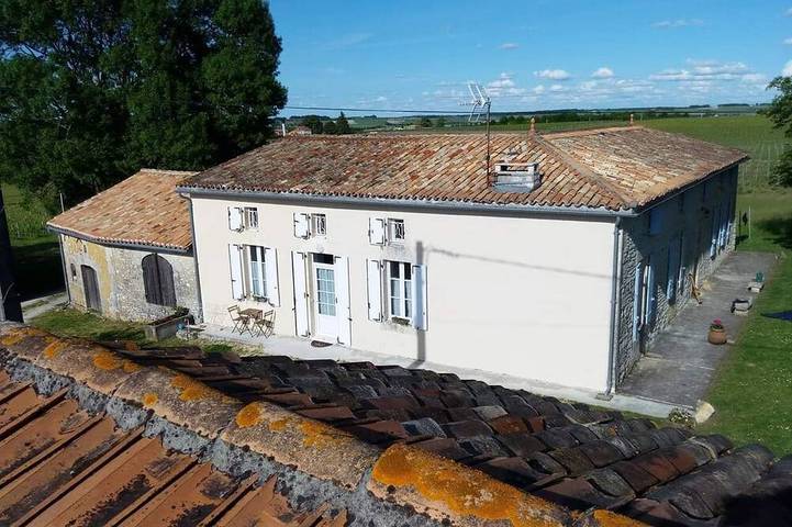 Gîte pour 5 personnes, avec Terrasse et Jardin à Ozillac