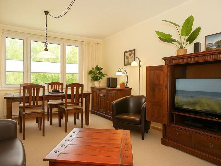 Bungalow für 4 Personen, mit Balkon und Garten