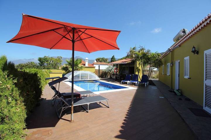 Ferienhaus für 6 Personen, mit Sauna und Terrasse sowie Garten in Las Manchas