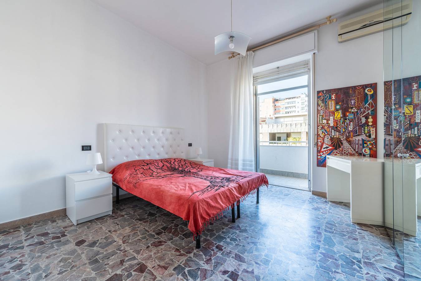 Appartamento intero, Appartamento 'Family Comfort Sole' con balcone, Wi-Fi e aria condizionata in Sant'Alenixedda, Cagliari