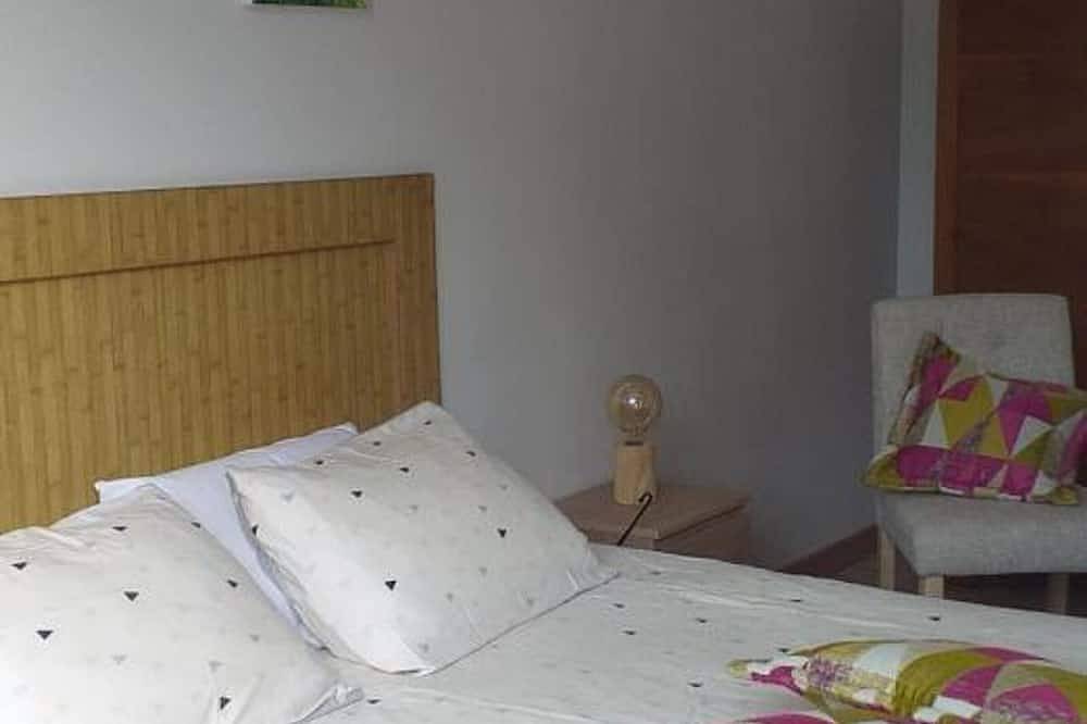 Escápate a una Casa con Jardín Privado, Cerca de los Castillos del Loira in Saint-Gervais-la-Forêt, Región de Blois