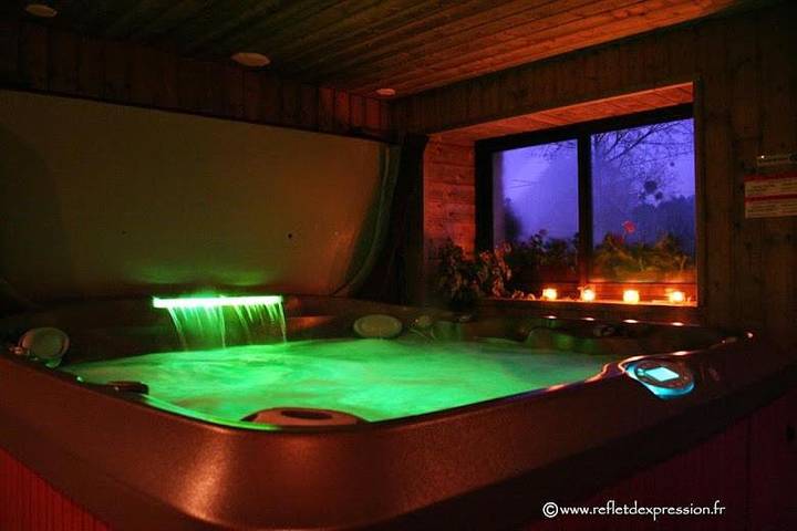 Location de vacances pour 2 personnes, avec vue et jardin à Pommerit-le-Vicomte - 3