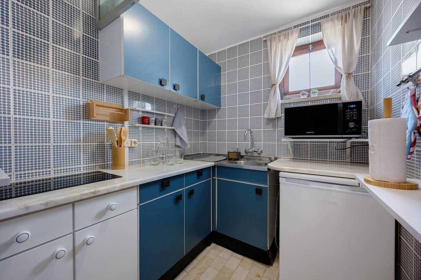 Appartement 'Pôr Do Sol' met Zeezicht, Wi-Fi en Airconditioning, foto 9