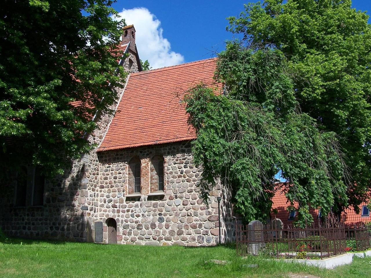 Ganze Ferienwohnung, Ferienhaus an der Kirche - Ferienwohnung in Groß Wokern, Mecklenburgische Schweiz