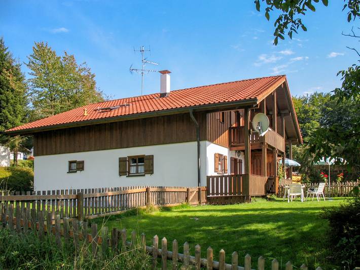 Ferienhaus für 6 Personen, mit Balkon und Garten - 1