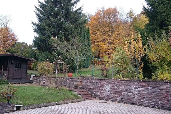 Ferienwohnung für 4 Personen, mit Balkon und Garten in Merzig