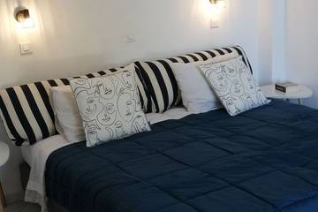 Apartment for 2 People in Firostefani, Thera, Photo 2