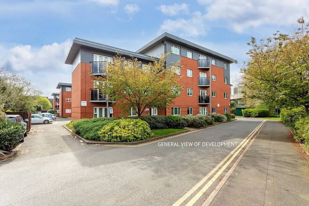 Entire apartment, City Centre Flat - Free Parking, Wifi & Smarttv in Coventry, Birmingham Area