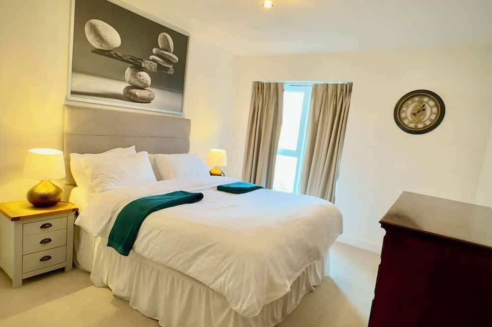 Entire apartment, The Mirrored House (Whole Flat) in Dartford, Kent