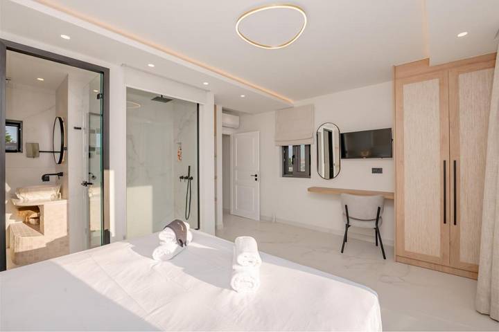 Ferienhaus für 10 Personen, mit Garten und Pool sowie Ausblick in Kalamaki - 4