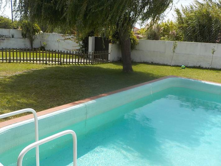 Location de vacances pour 10 personnes, avec jardin et piscine, adapté aux familles à Vila Nova de Gaia - 2