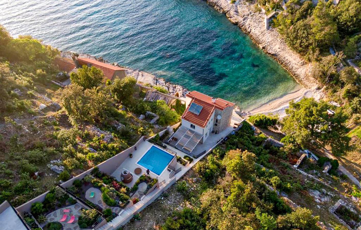 Charmante 2-Zimmer-Wohnung mit Pool, WLAN und nur wenige Schritte von der Küste entfernt in Blato, Korcula