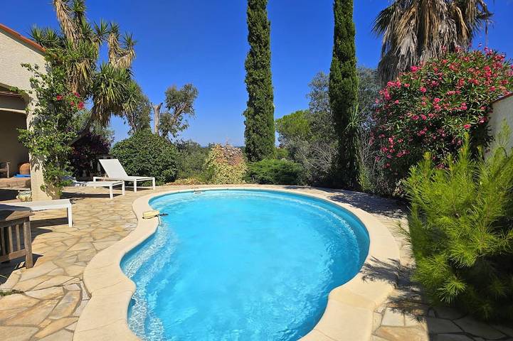 Maison de vacances pour 8 personnes, avec terrasse et jardin à Laroque-des-Albères