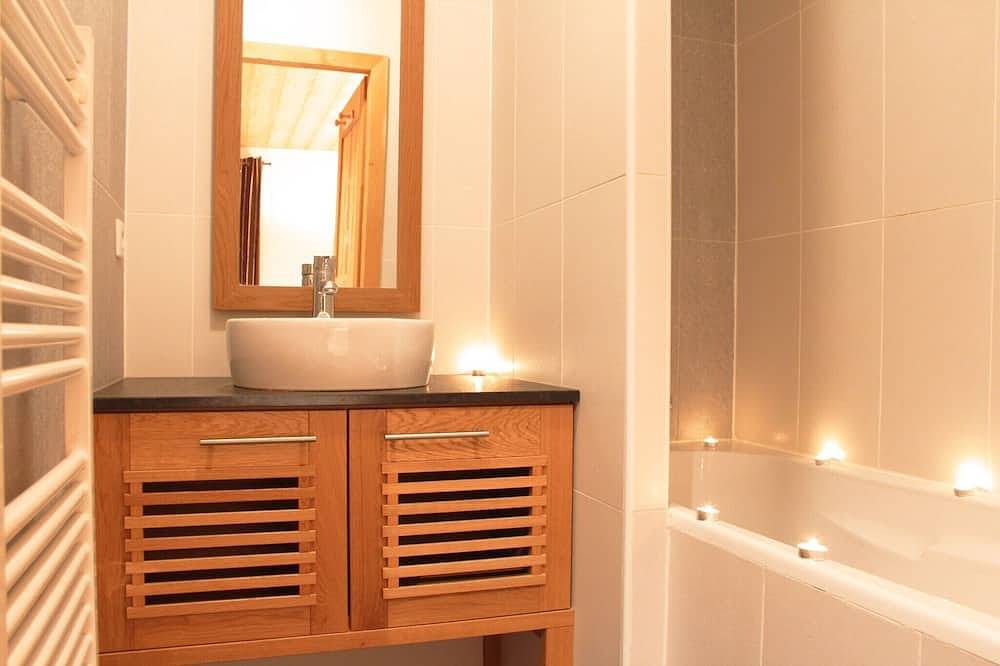 Geheel appartement, Chalet in Franse Alpen met prachtig uitzicht in Vallorcine, Bonneville regio
